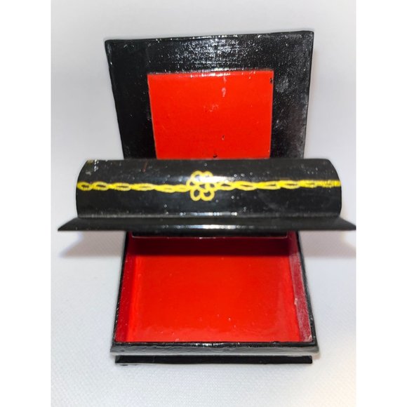 Vintage Miniature 2 Compartment Russian Lacquer Box with Flowers - Picture 6 of 7